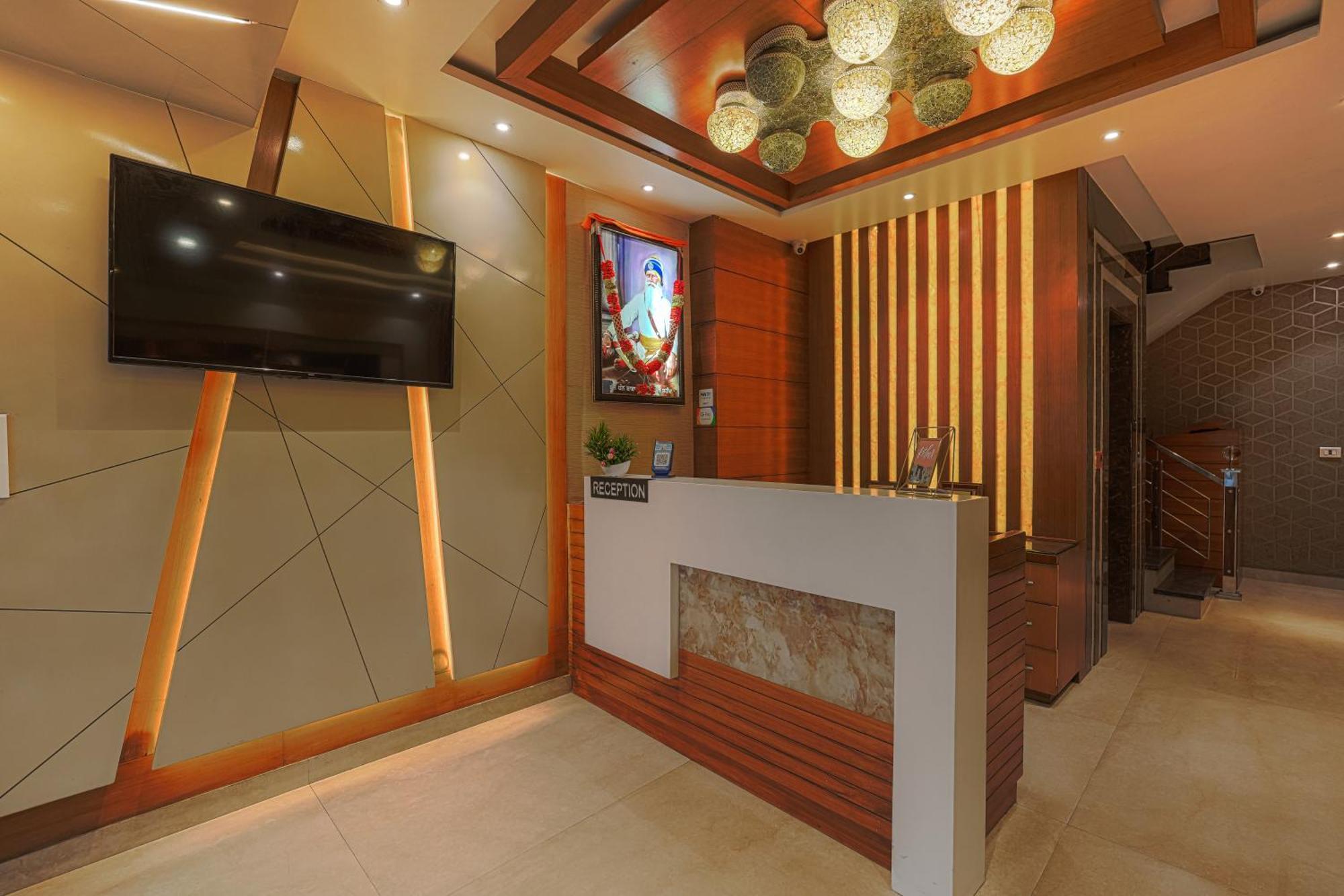 Csjs Inn Hotel Amritsar Buitenkant foto