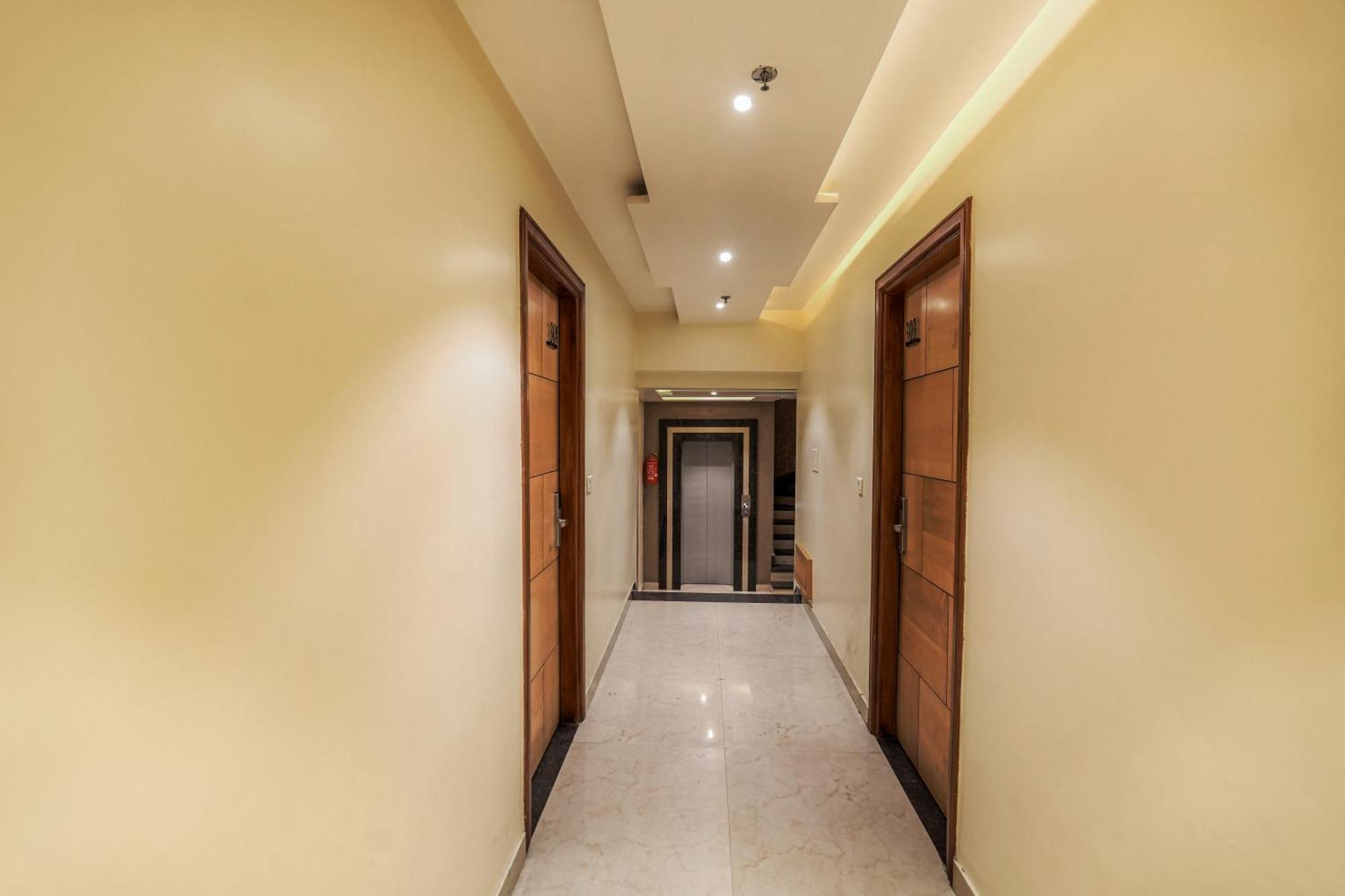 Csjs Inn Hotel Amritsar Buitenkant foto